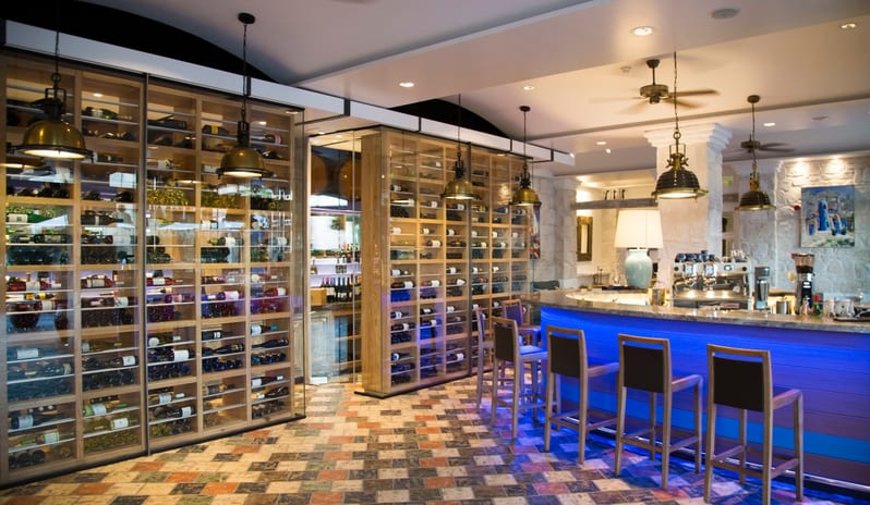 Columbia Beach Resort-Ouzeri Bar 2_5816